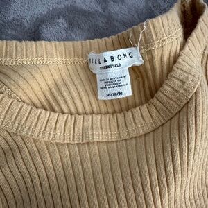 Yellow billabong dress.